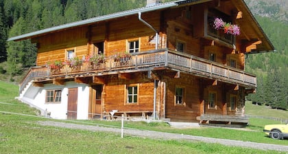 Apartment on the ground floor - AlmhĂŒtte Gutwenger - Unterstalleralm