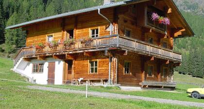 Ground Floor Apartment at House Gutwenger