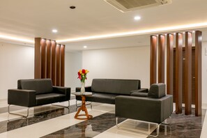 Lobby - Collection O 30002 Bhel Hyderabad (Sangareddi)
