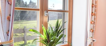 Cosy Apartment "Bergblick" with Garden, Terrace & Wi-Fi; Parking Available