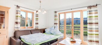 Cosy Apartment "Bergblick" with Garden, Terrace & Wi-Fi; Parking Available