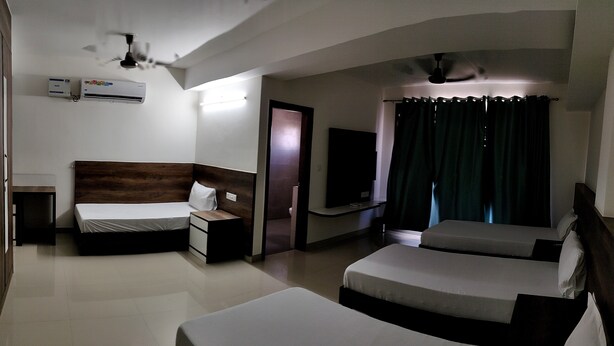 Deluxe Quadruple Room