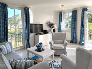 Unclassified image, 2 of 18, button