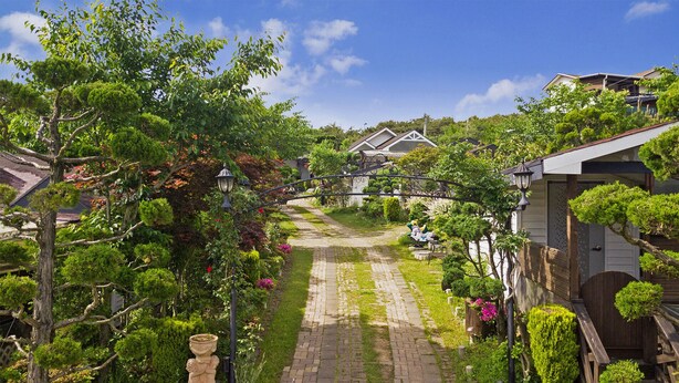 Garden - Truedy Pension (Taean)