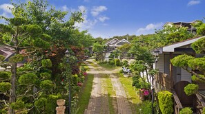 Garden - Truedy Pension (Taean)