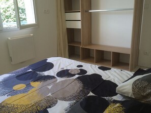 4 chambres, fer et planche Ă repasser, Wi-Fi gratuit