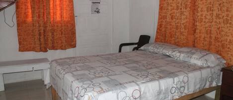 1 bedroom, WiFi, bed sheets, wheelchair access