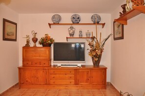 Interior - CASA GARRÓN, in the heart of the Universal Mountains, Sierra de Albarracín (Moscardón)