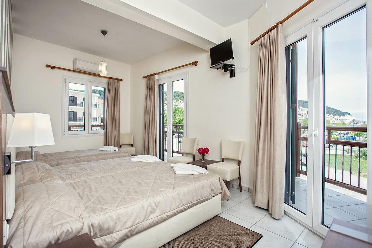 Triple Room, City View | Soundproofing, free WiFi, bed sheets