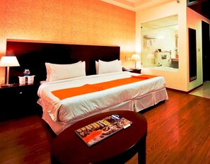 In-room safe, individually decorated, individually furnished - Hotel Grenville (Gurugram)