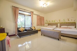 Cortinas blackout, wifi gratis y ropa de cama 