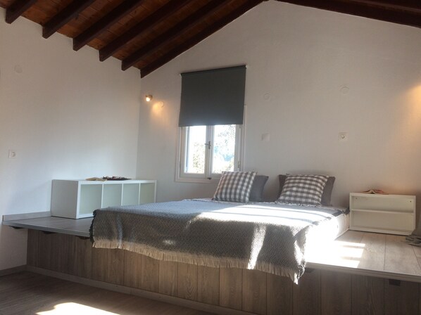 Villa | 2 bedrooms, individually decorated, individually furnished