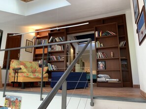 Biệt thự, 3 phòng ngủ | Khu phòng khách | TV 