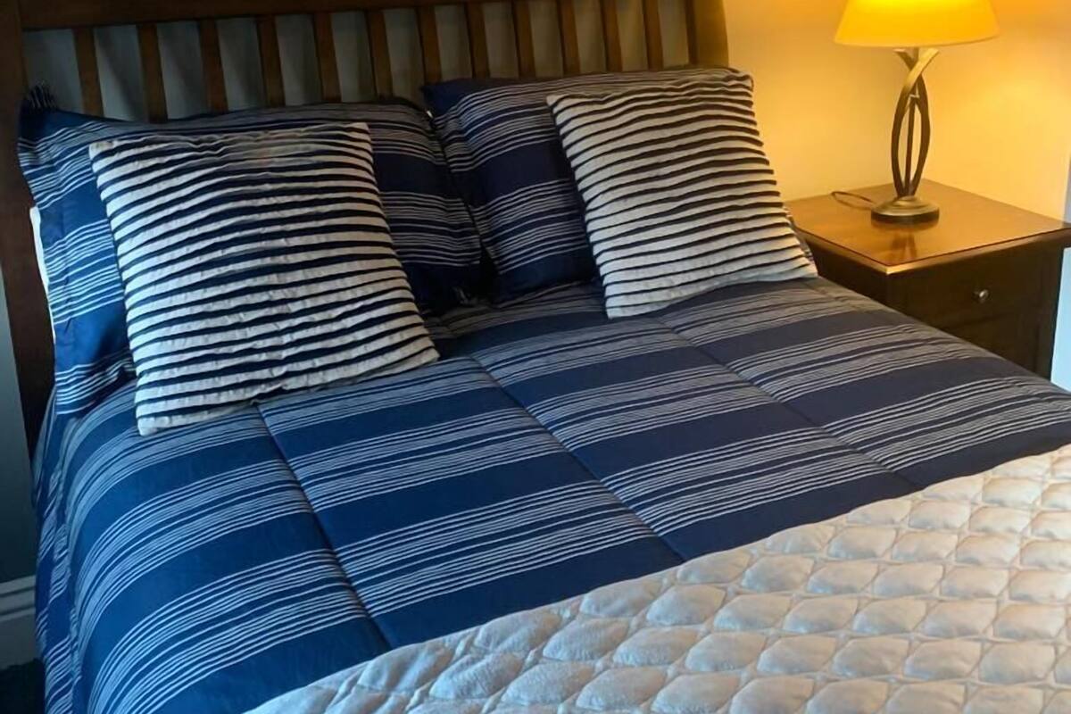 Hochwertige Bettwaren, Daunenbettdecken, Pillowtop-Betten