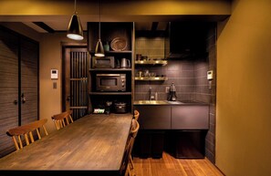 獨棟房屋 (Vacation Home) | 私人廚房 | 電冰箱、微波爐、爐台、義式濃縮咖啡機