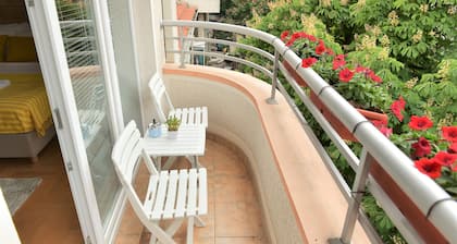 Apartamento tipo estudio, a solo 8 minutos a pie de la plaza Macedonia