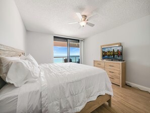 3 chambres, fer et planche à repasser, accès à Internet, literie fournie