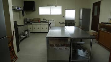 Japanese Style Room | Shared kitchen | Fridge