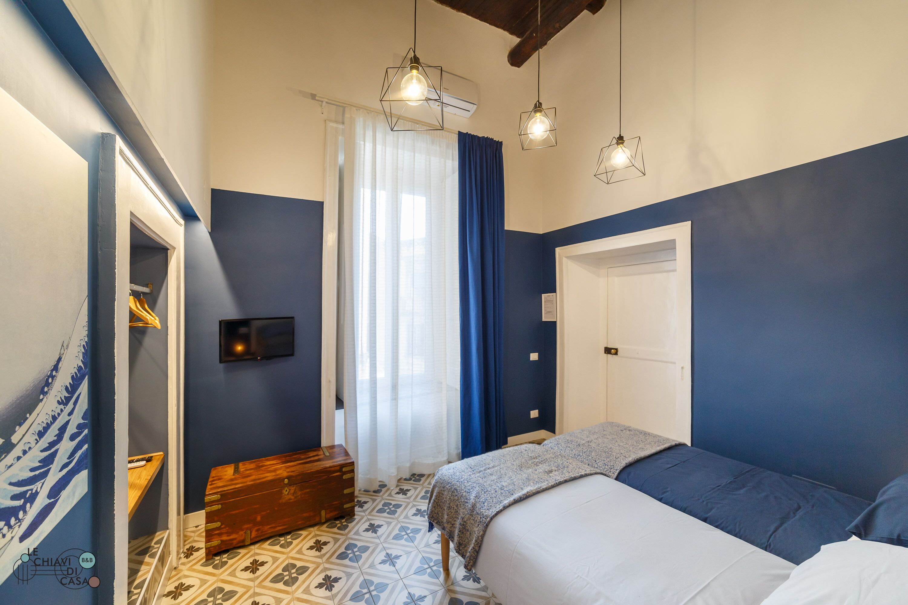 Chambre Double ou avec lits jumeaux | Couette en duvet d'oie, surmatelas, Wi-Fi gratuit, draps fournis