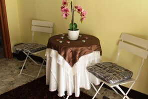 Double or Twin Room, Shared Bathroom (Luna) | Room amenity - B&B Sogni d'Oro (Reggio Calabria)