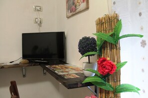 Free daily local cuisine breakfast - B&B Sogni d'Oro (Reggio Calabria)