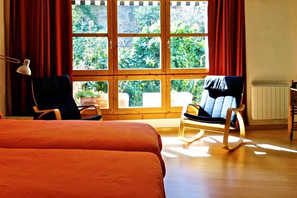 Kamar Twin (Sureste) | Wi-Fi gratis dan seprai linen