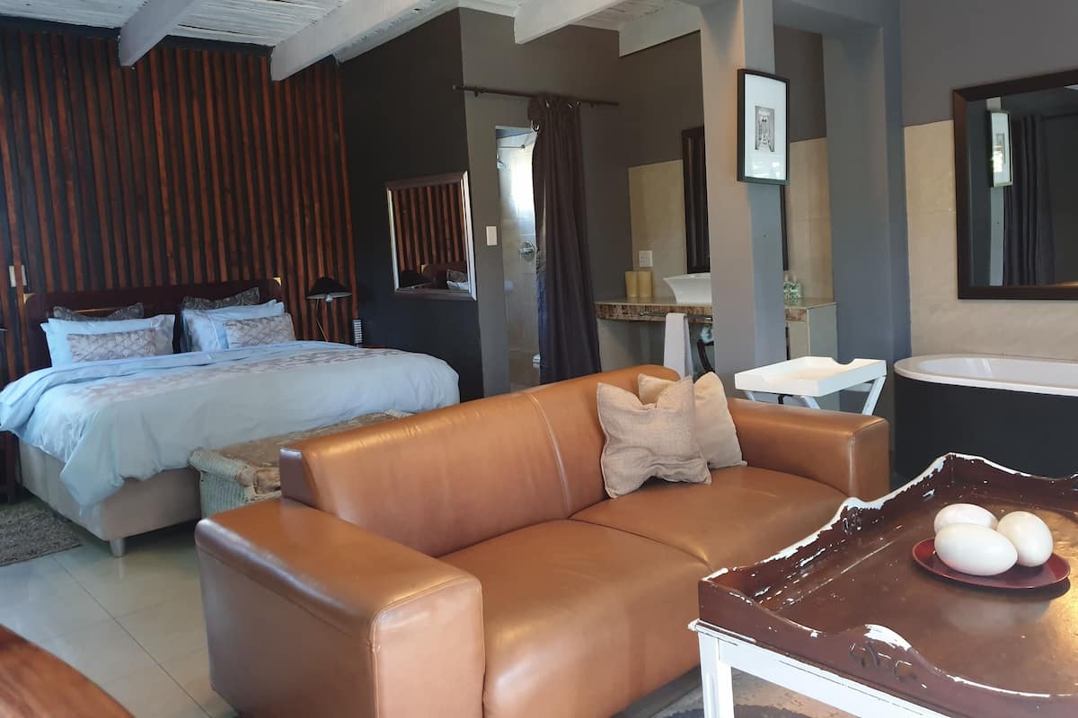 Double Room | In-room safe, blackout drapes, WiFi (free), bed sheets