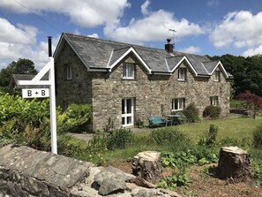 บริเวณภายนอก