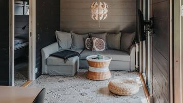 Stuga Premium (bed linen not included) | Vardagsrum | Tv