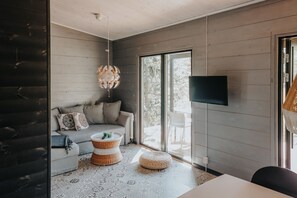 Premium Cabin (bed linen not included) | Iron/ironing board - Mavens Kustnära Stugor (Lärbro)