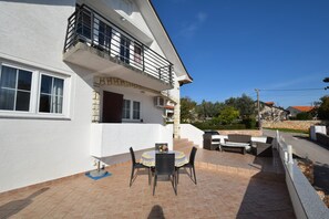 Terrace/patio - Apartment Micetic (Vrbnik)