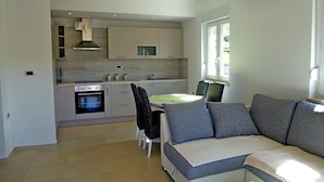 Apartment, 2 Bedrooms | Private kitchen | Fridge, oven, stovetop, cookware/dishes/utensils - Apartment Nevena (Omisalj)