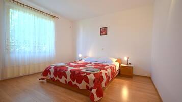 Apartment, 3 Schlafzimmer | Kostenloses WLAN, Bettwäsche