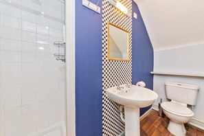 Doppel- oder Zweibettzimmer | Badezimmer