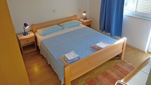 Apartment, 2 Bedrooms | Cribs (free), WiFi (free), bed sheets - Apartment Ivana (Omisalj)