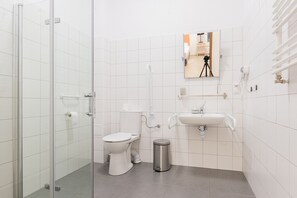 Comfort Apartment, 1 Bedroom, Accessible, Private Bathroom (1) | Bathroom | Hair dryer, towels, soap, toilet paper