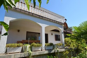 Front of property - Apartments Adriana (Omisalj)