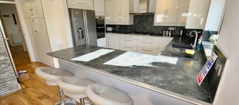 Luxury holiday home hot tub and sauna