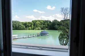 Standard Room, Lake View