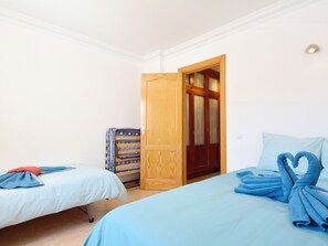 1 bedroom, free WiFi, bed sheets - Centric Home - Solarium Terrace - Sea Views (Arrecife)