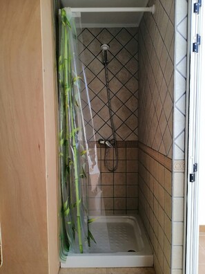 Shower, hair dryer, towels - Centric Home - Solarium Terrace - Sea Views (Arrecife)
