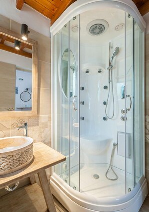 Shower, rainfall showerhead, hair dryer, towels - Iliovasilema (Lemnos)