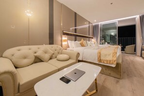 Premium Studio, Ocean View | Minibar, in-room safe, blackout curtains, soundproofing - Star Beach Panorama Apartment (Nha Trang)