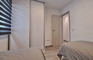 2 bedrooms, free WiFi, bed sheets - Costa Azul 3 right (Puerto de Naos)