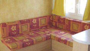 Nhà di động | Phòng khách | TV màn hình phẳng