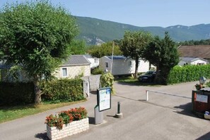 숙박 시설 구내