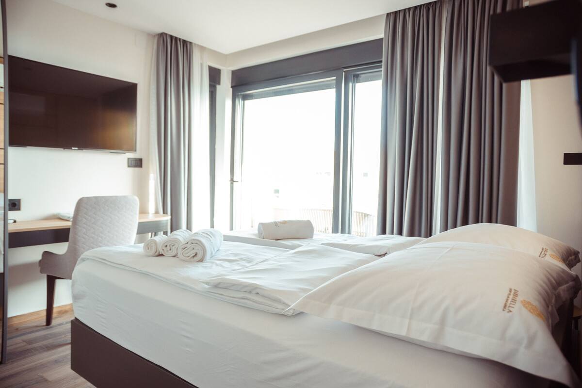 3 Schlafzimmer, Schreibtisch, Bügeleisen/Bügelbrett, kostenloses WLAN