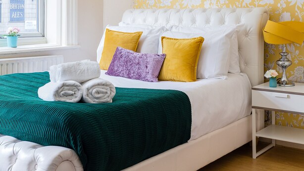 Studio (Paddington Studio Suite) | Desk, laptop workspace, blackout drapes, iron/ironing board - Paddington Suites (London)