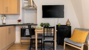 Studio (0 Bedroom) | Living area | Flat-screen TV - Paddington Suites (London)