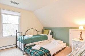 4 quartos, ferros/tábuas de passar roupa, Wi-Fi, roupa de cama